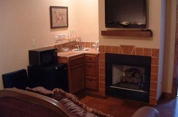 Lazy T Bed And Breakfast 弗雷德里克斯堡 外观 照片